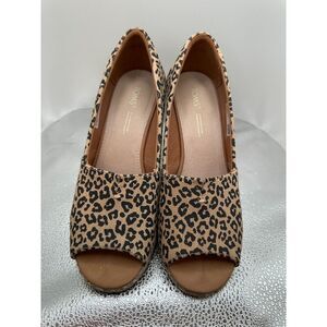 Toms Peep Toe Wedge Sandal Natural Textured Small Leopard Print Size 7.5